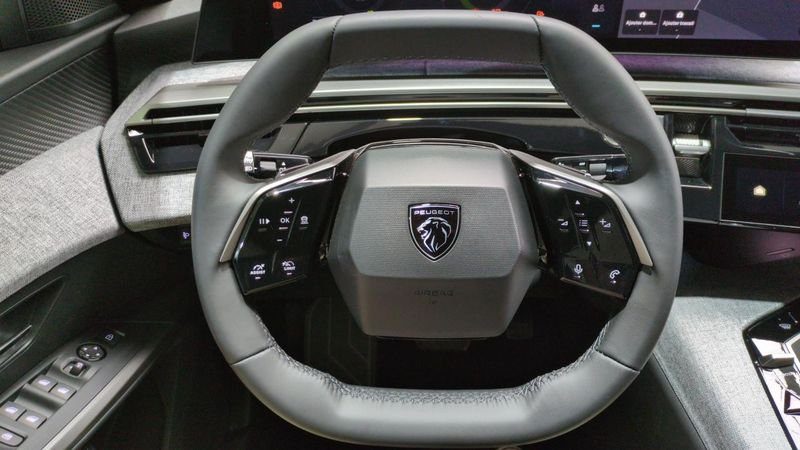 Peugeot 3008 nouveau Hybrid 145 e-dcs6 allure + navi + pack 360 vision & drive assist