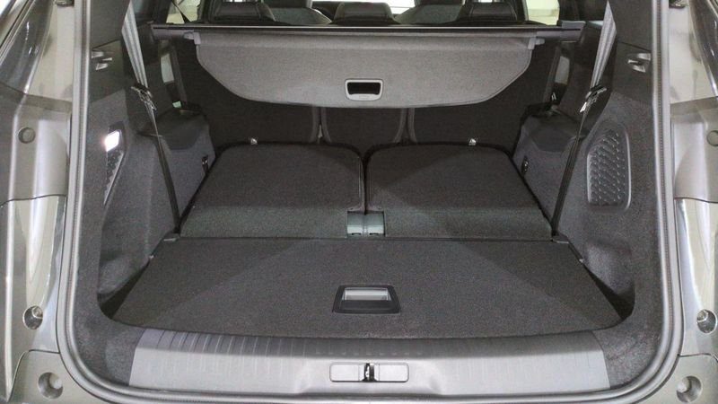 Peugeot 5008 nouveau Hybrid 145 e-dcs6 7pl allure surequipe