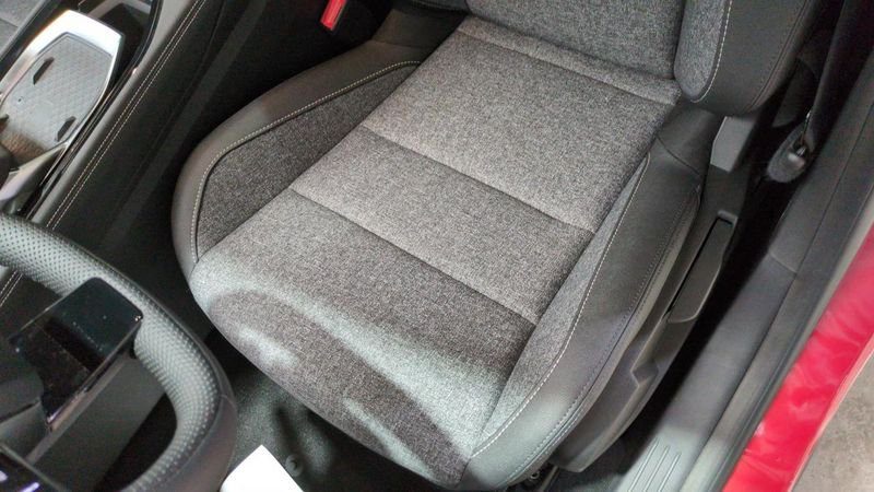 Renault Austral nouveau Full hybrid e-tech 200 ch techno + sieges chauffants + toit pano