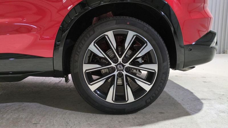 Renault Austral nouveau Full hybrid e-tech 200 ch techno + sieges chauffants + toit pano