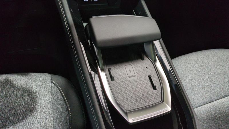 Renault Austral nouveau Full hybrid e-tech 200 ch techno + sieges chauffants + toit pano