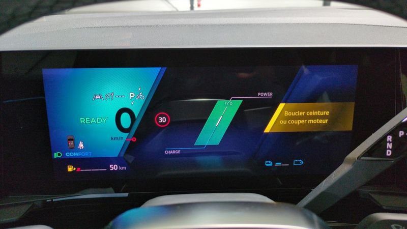 Renault Austral nouveau Full hybrid e-tech 200 ch techno + sieges chauffants + volant chauffant