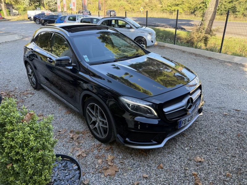 MERCEDES CLASSE GLA AMG GLA 45 4-matic  381cv  2016