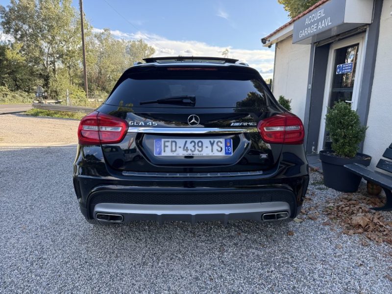 MERCEDES CLASSE GLA AMG GLA 45 4-matic  381cv  2016