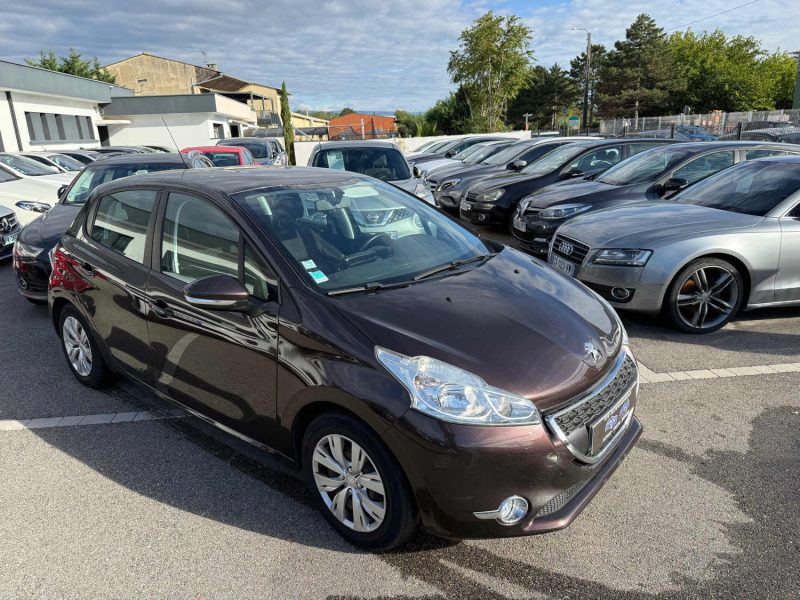 PEUGEOT 208 1.4 HDI 70CH GARANTIE 