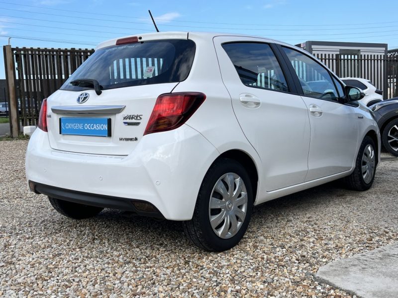 TOYOTA YARIS HSD 100h France Connect 01/2016
