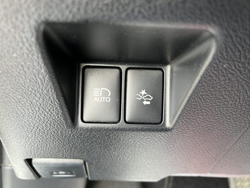 TOYOTA YARIS HSD 100h France Connect 01/2016