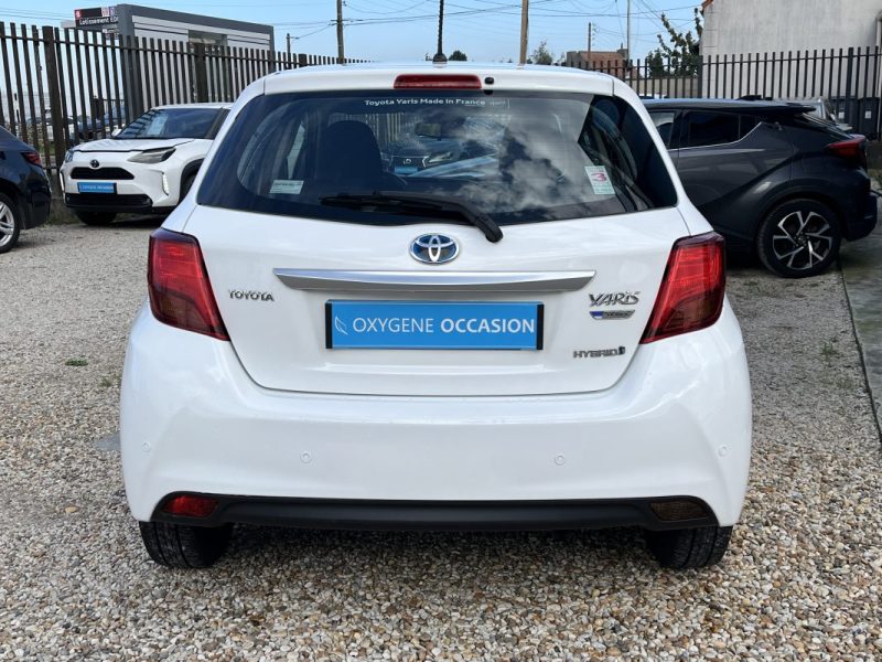 TOYOTA YARIS HSD 100h France Connect 01/2016