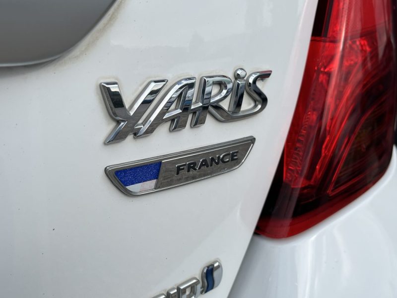 TOYOTA YARIS HSD 100h France Connect 01/2016