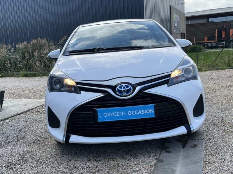 TOYOTA YARIS HSD 100h France Connect 01/2016