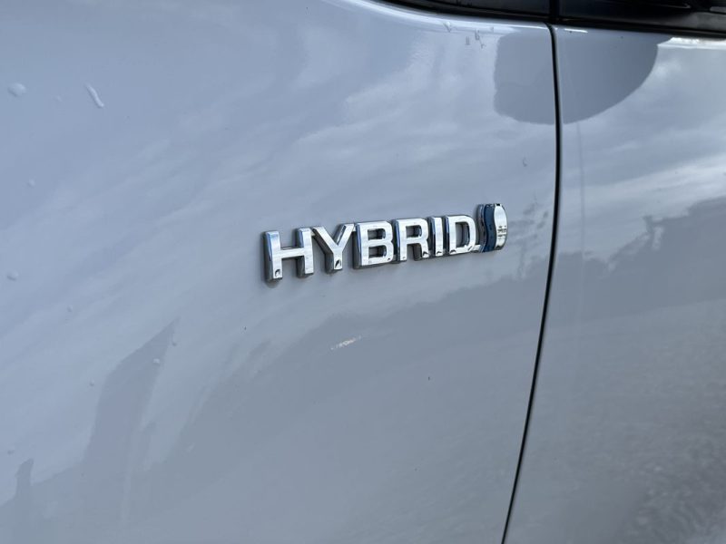 TOYOTA YARIS HSD 100h France Connect 01/2016