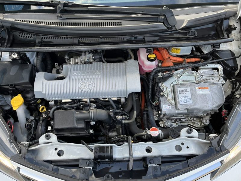 TOYOTA YARIS HSD 100h France Connect 01/2016