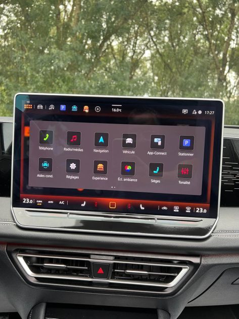 VOLKSWAGEN TIGUAN 2.0 TDI 150 LIFE 4X4 DSG7 ELEGANCE 