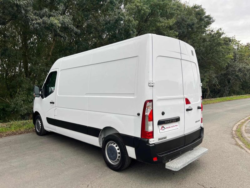 RENAULT MASTER F3500 L2H2 DCI 135 GRAND CONFORT