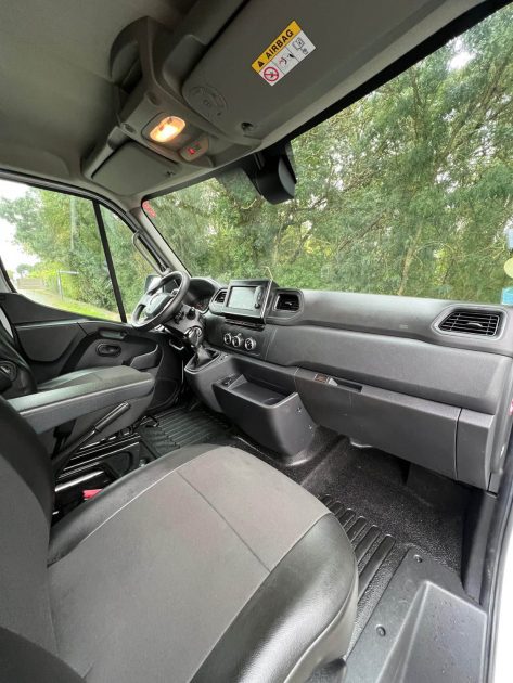 RENAULT MASTER F3500 L2H2 DCI 135 GRAND CONFORT