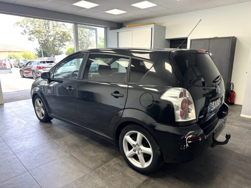 TOYOTA COROLLA 2.2 D4D 163 CV 7 PLACES JOINT DE CULASSE 2007