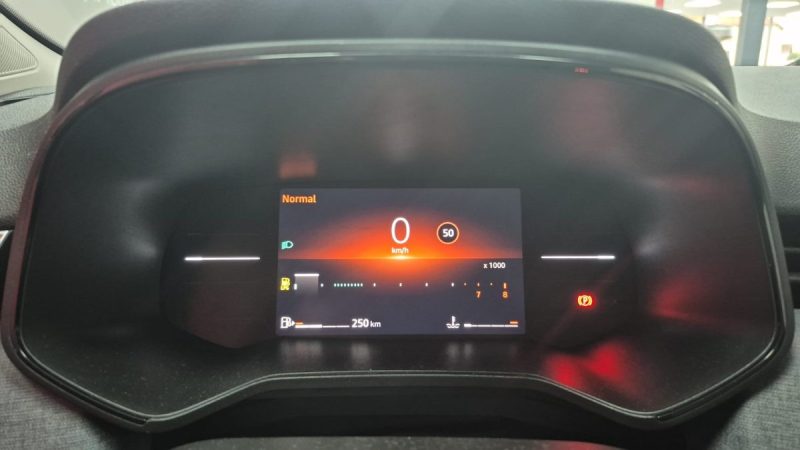 RENAULT CLIO 1.0 TCE 100 EVOLUTION GPL/1 ERE MAIN/EXPORT ALGERIE 13990 HT