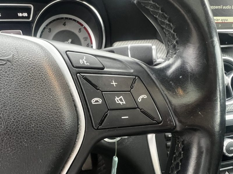 MERCEDES CLASSE GLA Fascination / BVA / Toit panoramique / Attelage 2015