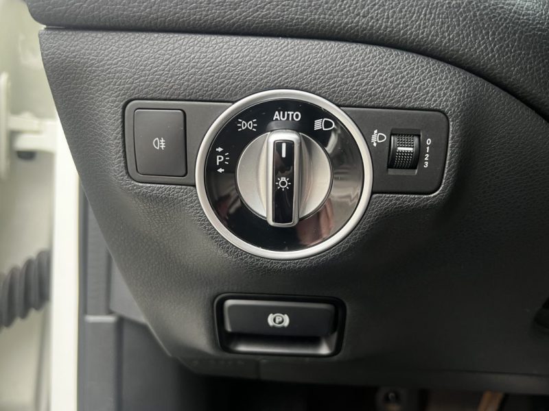 MERCEDES CLASSE GLA Fascination / BVA / Toit panoramique / Attelage 2015