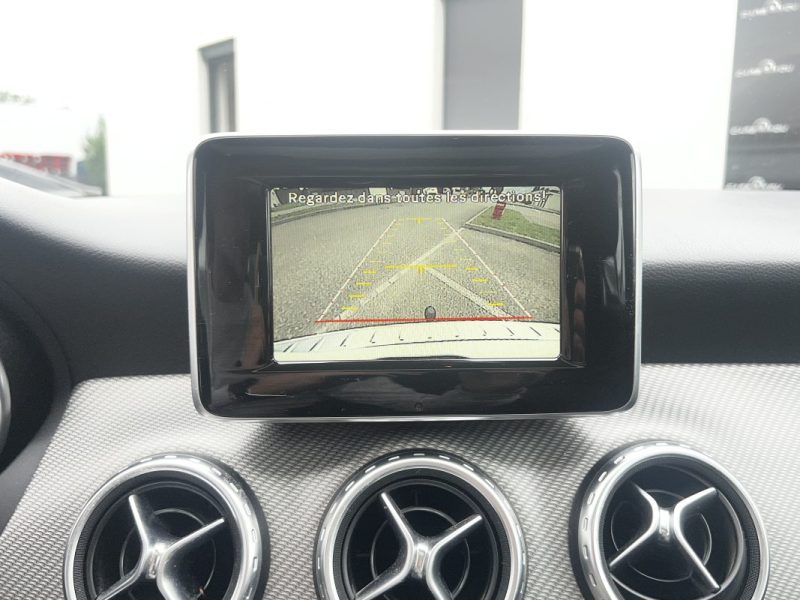 MERCEDES CLASSE GLA Fascination / BVA / Toit panoramique / Attelage 2015