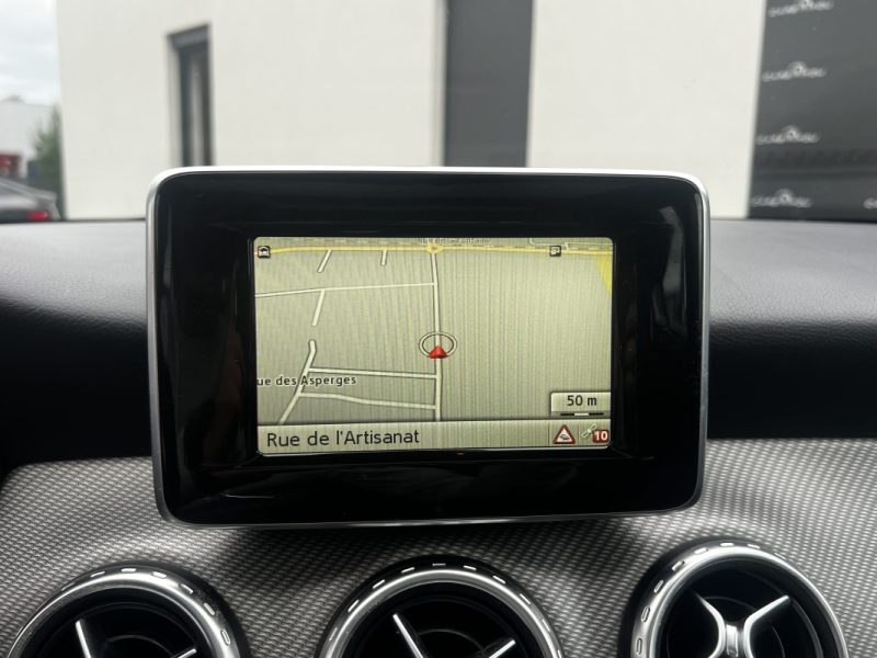 MERCEDES CLASSE GLA Fascination / BVA / Toit panoramique / Attelage 2015