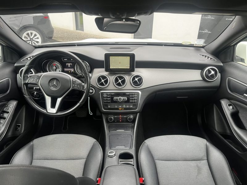 MERCEDES CLASSE GLA Fascination / BVA / Toit panoramique / Attelage 2015