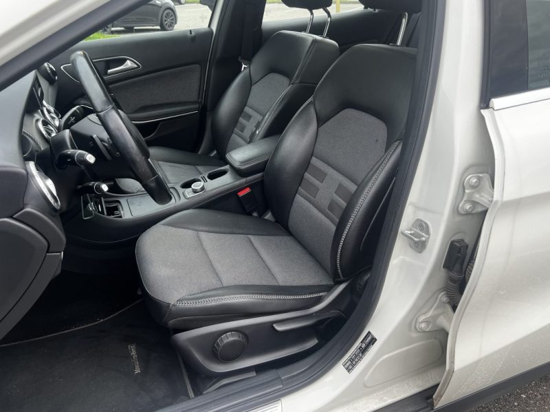 MERCEDES CLASSE GLA Fascination / BVA / Toit panoramique / Attelage 2015