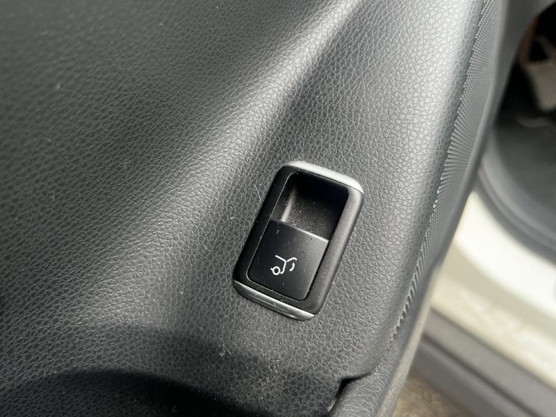 MERCEDES CLASSE GLA Fascination / BVA / Toit panoramique / Attelage 2015