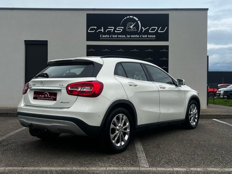 MERCEDES CLASSE GLA Fascination / BVA / Toit panoramique / Attelage 2015