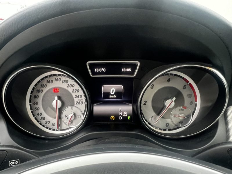 MERCEDES CLASSE GLA Fascination / BVA / Toit panoramique / Attelage 2015