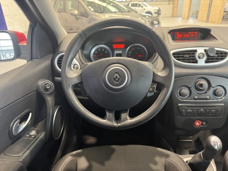 RENAULT CLIO  2009