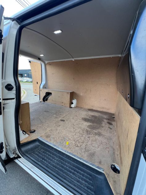 VOLKSWAGEN TRANSPORTER 6.1 VAN L1H1 2.0 TDI 110 BUSINESS 