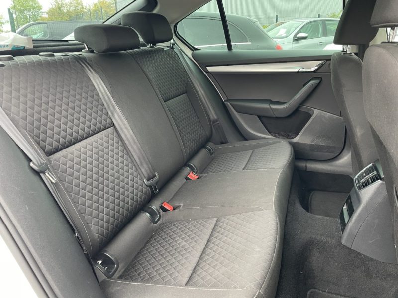 SKODA OCTAVIA 1.4 TSI 150ch Style / CarPlay - Caméra De Recul - Attelage