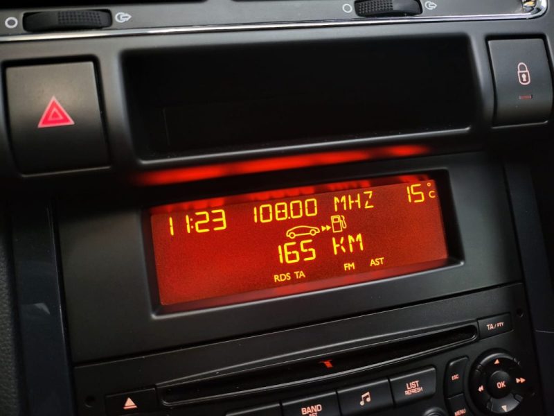 PEUGEOT 3008 1.6 HDi FAP BUSINESS PACK 112 ch