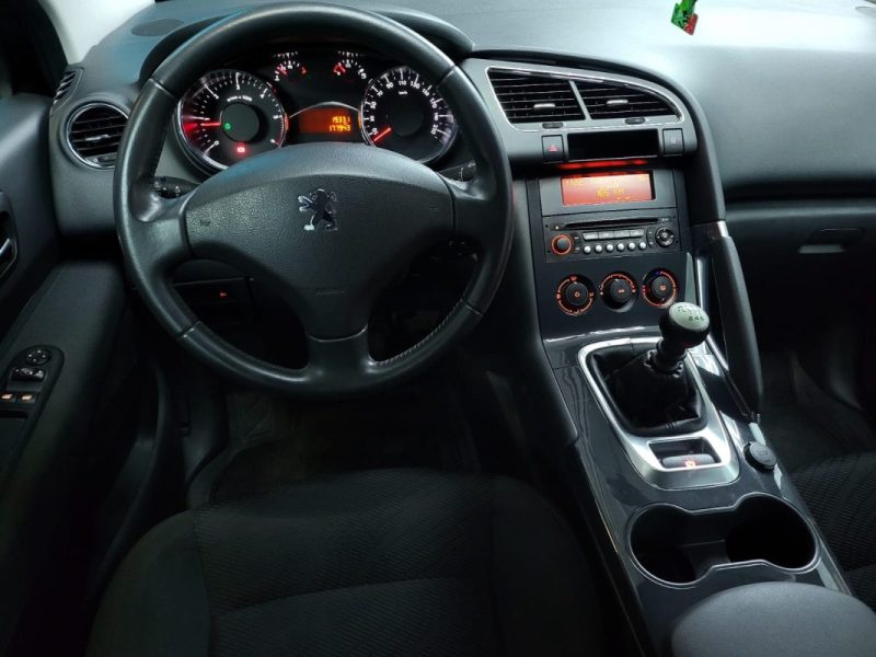 PEUGEOT 3008 1.6 HDi FAP BUSINESS PACK 112 ch