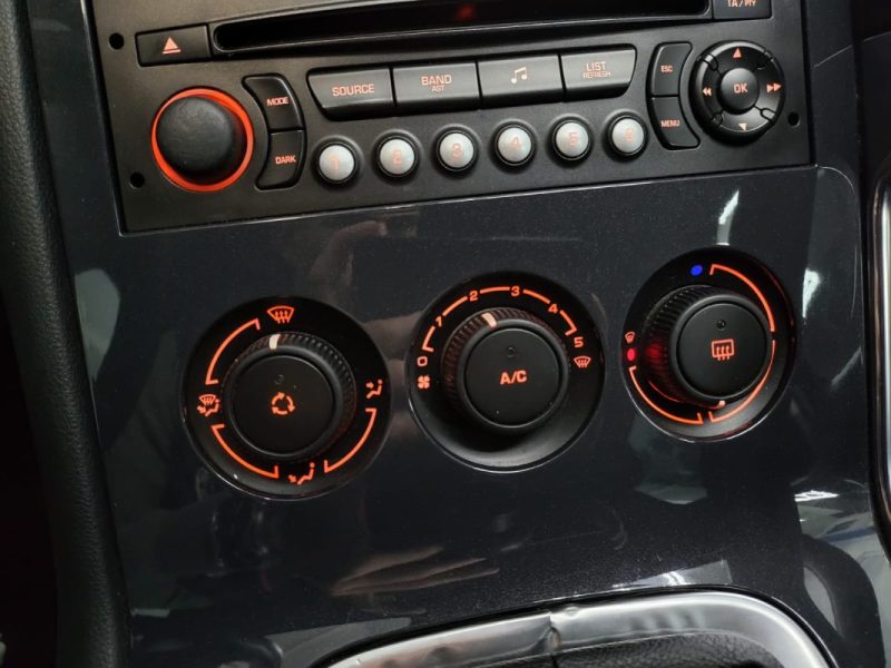 PEUGEOT 3008 1.6 HDi FAP BUSINESS PACK 112 ch