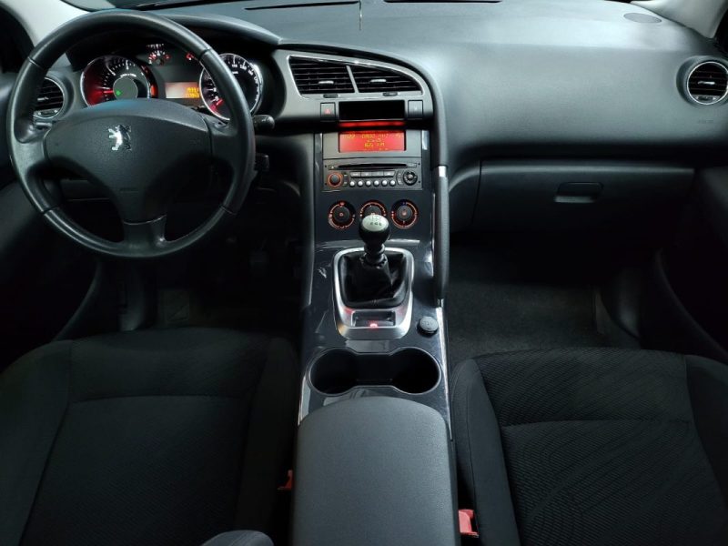 PEUGEOT 3008 1.6 HDi FAP BUSINESS PACK 112 ch