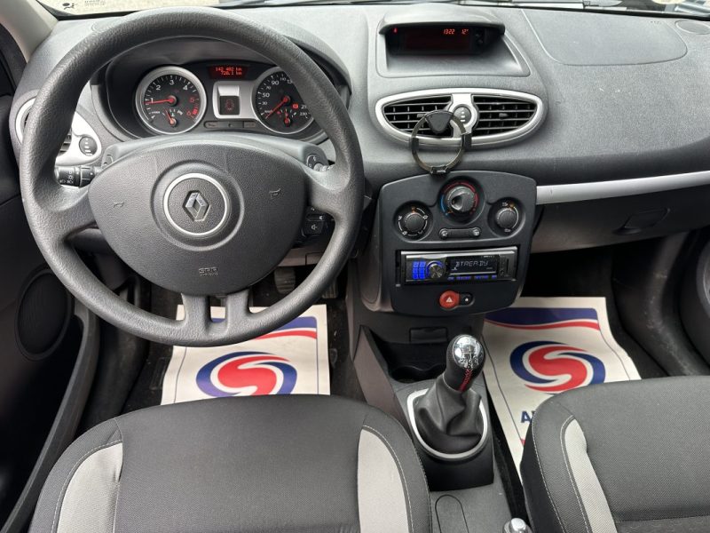 RENAULT CLIO III 20 ANS 1.5DCI 75 