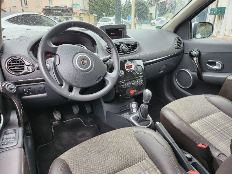RENAULT CLIO III 1.5 dCi 105ch XV de France eco² 