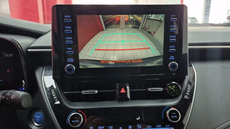 TOYOTA COROLLA TOURING SPORTS 122cv DYNAMIC BUSINESS/1 ERE MAIN/TVA RECUP