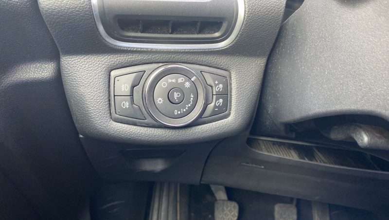 FORD B-MAX 1.0 L SCTi 125 ch EcoBoost Titanium 2017