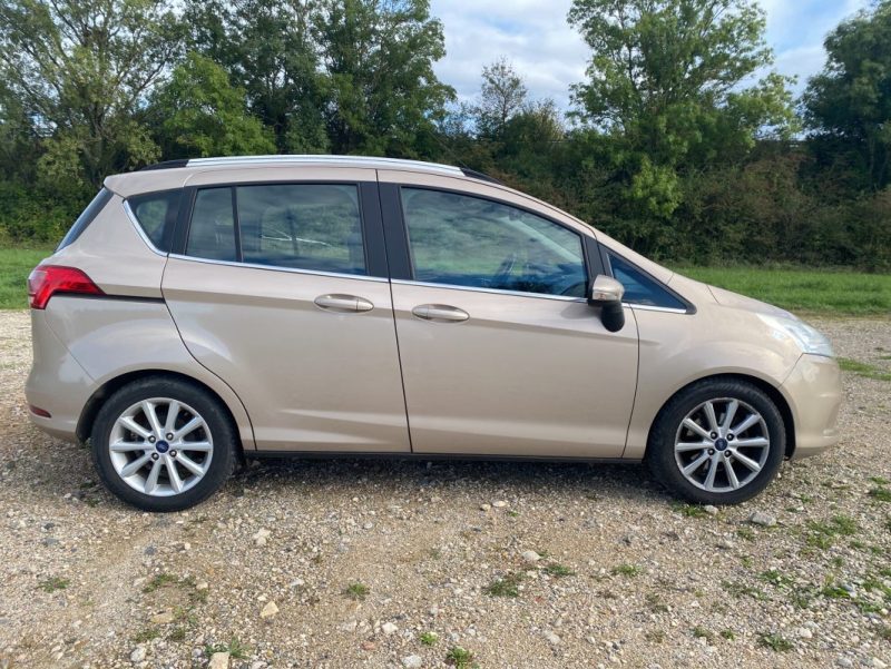 FORD B-MAX 1.0 L SCTi 125 ch EcoBoost Titanium 2017