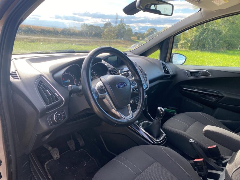 FORD B-MAX 1.0 L SCTi 125 ch EcoBoost Titanium 2017