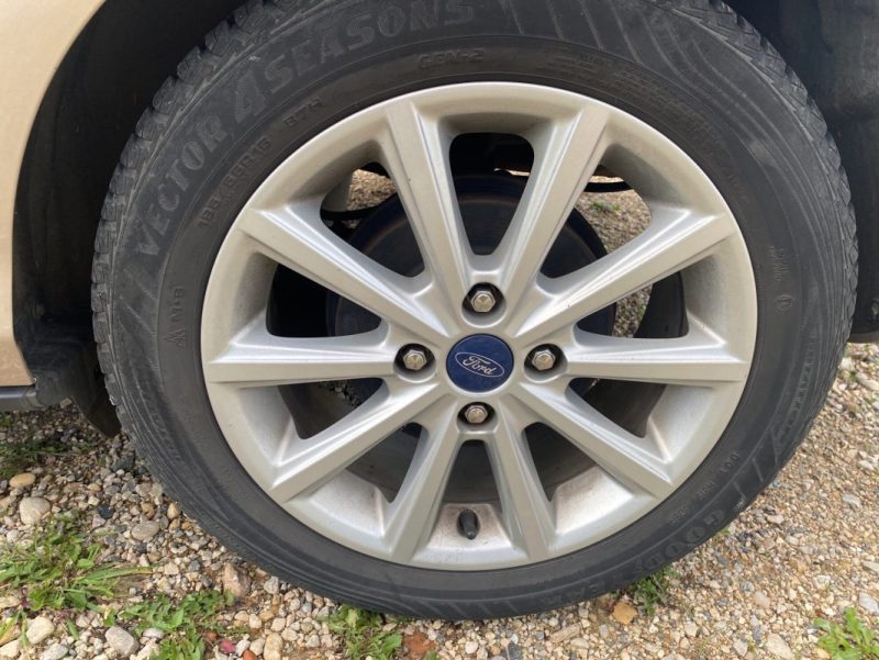 FORD B-MAX 1.0 L SCTi 125 ch EcoBoost Titanium 2017