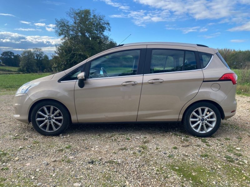FORD B-MAX 1.0 L SCTi 125 ch EcoBoost Titanium 2017