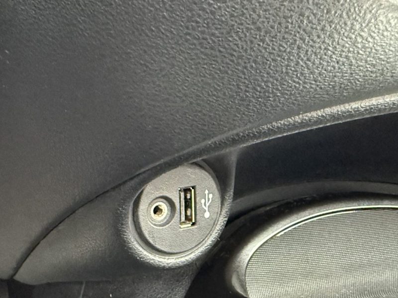 NISSAN JUKE 1.2 DIG-T 115ch Caméra / Toit ouvrant / GPS 