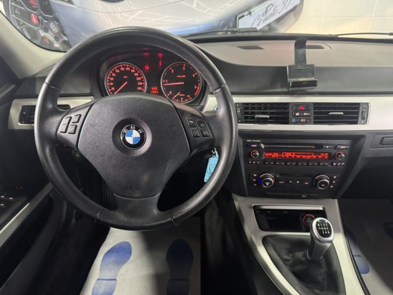 B.M.W. SERIE 3 320d 184ch Lounge 2012