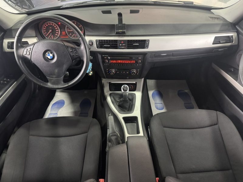 B.M.W. SERIE 3 320d 184ch Lounge 2012