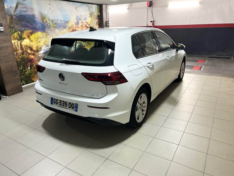 VOLKSWAGEN GOLF 8 1.0 TSI - 12V TURBO HYBRID 2022