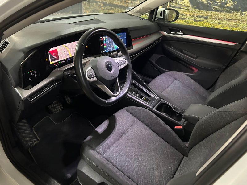 VOLKSWAGEN GOLF 8 1.0 TSI - 12V TURBO HYBRID 2022